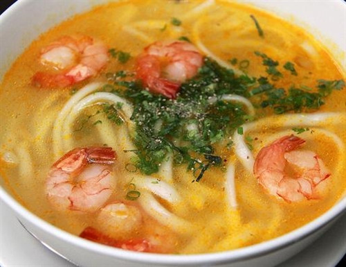 Bánh canh Đồng Hới dân dã mà ngon. Bánh canh Đồng Hới dân dã mà ngon.