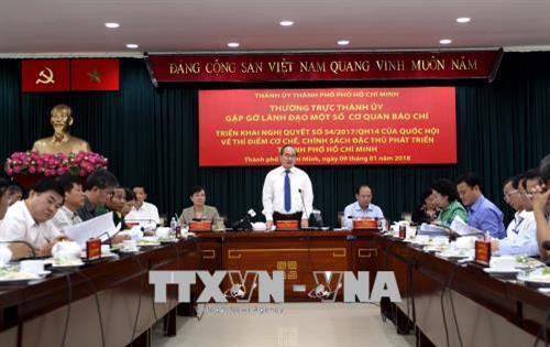 Bí thư Thành ủy Thành phố Hồ Chí Minh Nguyễn Thiện Nhân phát biểu tại buổi gặp gỡ. Ảnh: Thanh Vũ-TTXVN Bí thư Thành ủy Thành phố Hồ Chí Minh Nguyễn Thiện Nhân phát biểu tại buổi gặp gỡ. Ảnh: Thanh Vũ-TTXVN