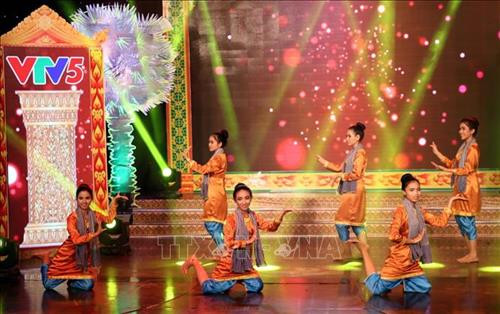 Công diễn các tiết mục đạt giải cao. Ảnh: Trung Hiếu - TTXVN Công diễn các tiết mục đạt giải cao. Ảnh: Trung Hiếu - TTXVN