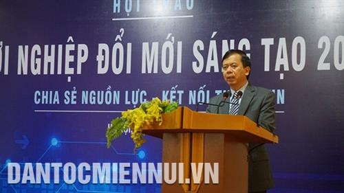 Thứ trưởng, Phó Chủ nhiệm Ủy ban Dân tộc Phan Văn Hùng phát biểu tại Hội thảo. Ảnh: Nam Sương