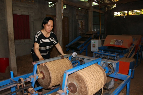 Vươn lên làm giàu bằng nghề đan lát thủ công ảnh 1