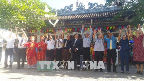 Các đại biểu thả chim bồ câu tại lễ khai mạc. Ảnh: Đinh Thị Hương - TTXVN Các đại biểu thả chim bồ câu tại lễ khai mạc. Ảnh: Đinh Thị Hương - TTXVN