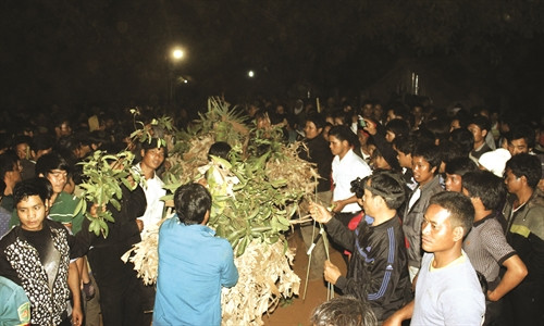 Lễ Pơ thi không chỉ có sự người đã khuất mà còn cóthậm chí là liên làng Lễ Pơ thi không chỉ có sự người đã khuất mà còn cóthậm chí là liên làng