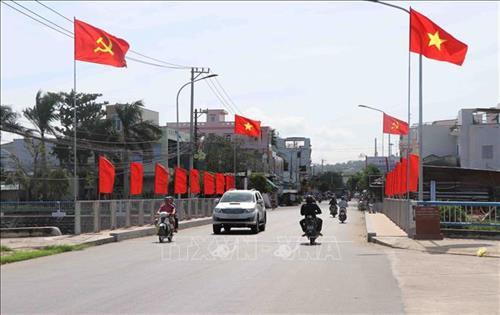 Chương trình mục tiêu Quốc gia xây dựng nông thôn mới đã làm cho diện mạo vùng nông thôn Phú Yên đổi thay toàn diện. Ảnh: Phạm Cường - TTXVN Chương trình mục tiêu Quốc gia xây dựng nông thôn mới đã làm cho diện mạo vùng nông thôn Phú Yên đổi thay toàn diện. Ảnh: Phạm Cường - TTXVN