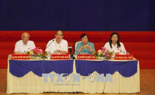 Ủy viên Bộ Chính trị, Bí thư Thành ủy Thành phố Hồ Chí Minh Nguyễn Thiện Nhân phát biểu tại buổi tiếp xúc cử tri. Ảnh: Tiến Lực – TTXVN Ủy viên Bộ Chính trị, Bí thư Thành ủy Thành phố Hồ Chí Minh Nguyễn Thiện Nhân phát biểu tại buổi tiếp xúc cử tri. Ảnh: Tiến Lực – TTXVN