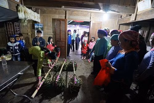 Độc đáo đám cưới người Giáy Mường Vi (Bát Xát) ảnh 5