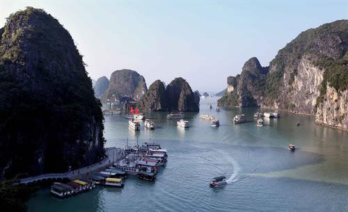 Vịnh Hạ Long - di sản thiên nhiên của thế giới ảnh 12 Vịnh Hạ Long - di sản thiên nhiên của thế giới ảnh 12