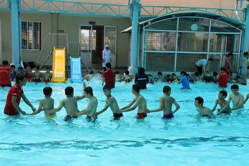 Tại Tiền Giang, đây là lần đầu tiên tỉnh mở lớp dạy bơi cho đối tượng là trẻ khuyết tật.