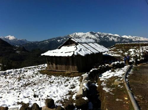 Băng tuyết trên đỉnh Ô Quy Hồ Băng tuyết trên đỉnh Ô Quy Hồ