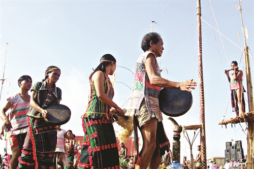 Những nét văn hóa bản địa luôn được đồng bào các dân tộc thiểu số ở tỉnh Đắk Nông gìn giữ và phát triển Những nét văn hóa bản địa luôn được đồng bào các dân tộc thiểu số ở tỉnh Đắk Nông gìn giữ và phát triển