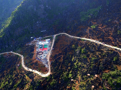 Khu chợ tình Khâu Vai mới nằm ngay sát mê cung đá