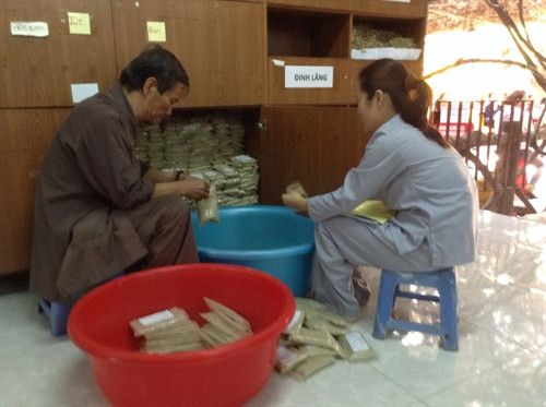 Đóng gói thuốc Nam