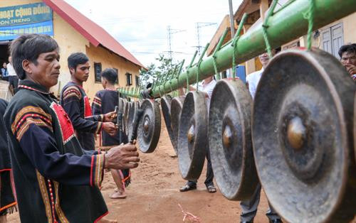 Phục dựng Lễ cúng mừng lúa của người Gia Rai ảnh 13