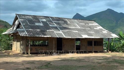 Một phòng học tạm tại điểm trường bản Đứa, xã Chiềng Sơ, huyện Sông Mã. Ảnh: Hữu Quyết – TTXVN Một phòng học tạm tại điểm trường bản Đứa, xã Chiềng Sơ, huyện Sông Mã. Ảnh: Hữu Quyết – TTXVN