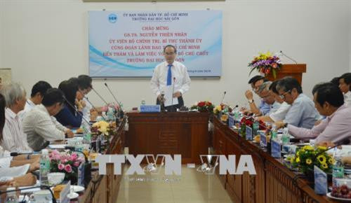 Đồng chí Nguyễn Thiện Nhân, Ủy viên Bộ Chính trị, Bí thư Thành ủy Thành phố Hồ Chí Minh phát biểu tại buổi làm việc. Ảnh: Thu Hoài - TTXVN Đồng chí Nguyễn Thiện Nhân, Ủy viên Bộ Chính trị, Bí thư Thành ủy Thành phố Hồ Chí Minh phát biểu tại buổi làm việc. Ảnh: Thu Hoài - TTXVN