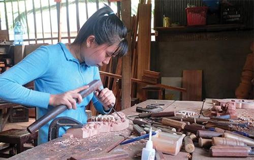 LĐ nông thôn có thêm thu nhập sau học nghề. Ảnh: baoangiang.com.vn