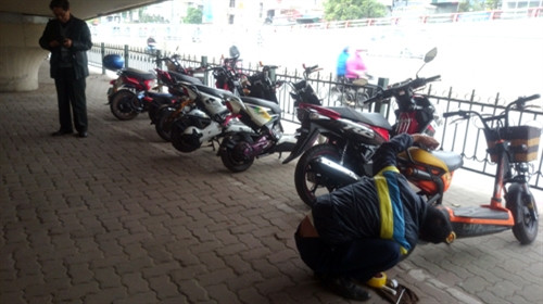 “Thờ ơ” đăng ký xe máy điện ảnh 2