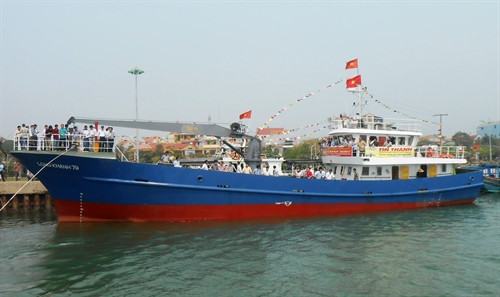 Bộ trưởng Bộ Nông nghiệp và Phát triển nông thôn Cao Đức Phát khẳng định, ngư dân hoàn toàn có thể ra khơi, đánh bắt cá xa bờ trong phạm vi ngoài 20-30 hải lý. (Ảnh minh họa- TTXVN) Bộ trưởng Bộ Nông nghiệp và Phát triển nông thôn Cao Đức Phát khẳng định, ngư dân hoàn toàn có thể ra khơi, đánh bắt cá xa bờ trong phạm vi ngoài 20-30 hải lý. (Ảnh minh họa- TTXVN)