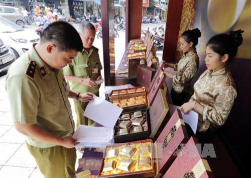 Hà Nội tăng cường kiểm tra, kiểm soát thị trường dịp Tết Trung thu.
