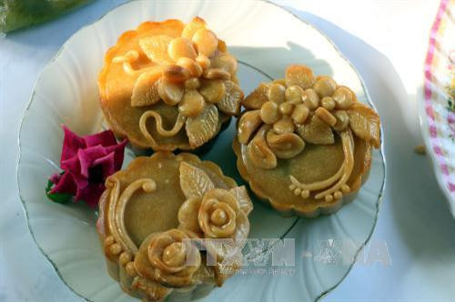 Bánh nướng là loại bánh không thể thiếu được trong Tết Trung thu.