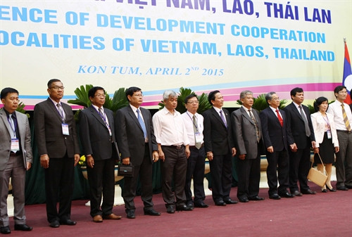 Các Trường đoàn chụp ảnh chung tại hội nghị. Ảnh: Dương Giang- TTXVN