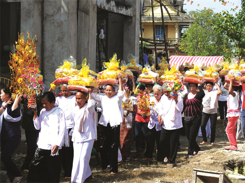 Trang phục đi lễ chùa