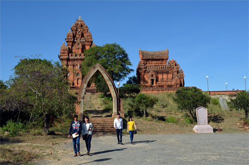 Tháp Pô Klong Garai- một điểm du lịch hấp dẫn ở thành phố Phan Rang – Tháp Chàm. Ảnh: TTXVN