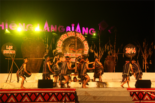 Lễ hội Lang Piang 2014