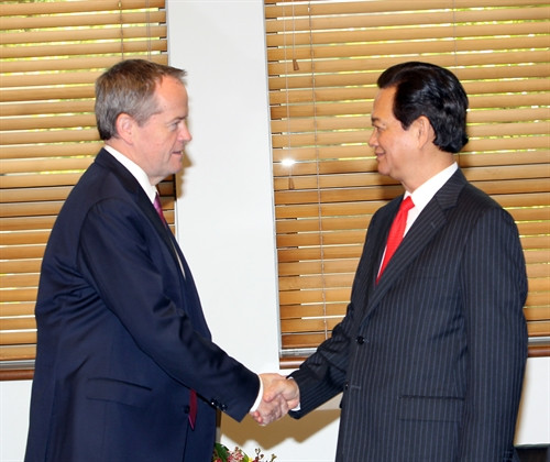 Thủ tướng Chính phủ Nguyễn Tấn Dũng tiếp Lãnh tụ Công đảng đối lập Bill Shorten. Ảnh: Đức Tám – TTXVN