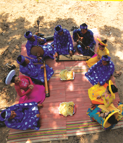 Đờn ca tài tử không kén chọn người chơi, có thể diễn tấu ngẫu hứng ở mọi nơi