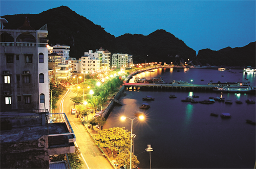 Đêm ở đảo ngọc Cát Bà