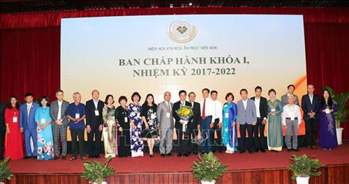 Ra mắt Ban Tư vấn Hiệp hội văn hóa ẩm thực Việt Nam, nhiệm kỳ 2017-2022. Ảnh: Xuân Khu-TTXVN
