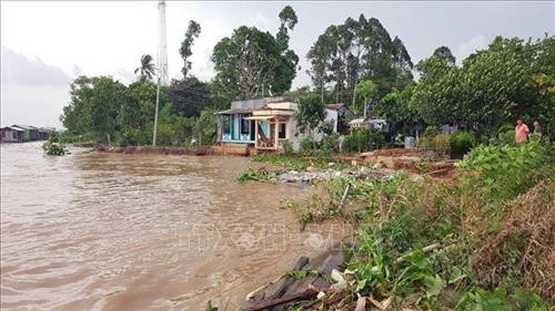 Hiện trường vụ sạt lở. Ảnh: Công Mạo - TTXVN Hiện trường vụ sạt lở. Ảnh: Công Mạo - TTXVN