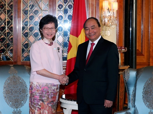 Thủ tướng Nguyễn Xuân Phúc tiếp bà Carrie Lam, Tổng thư ký Chính quyền Đặc khu hành chính Hồng Công. Ảnh: Thống Nhất-TTXVN
