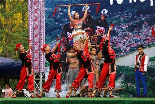 Khai mạc Festival Vó ngựa cao nguyên trắng Bắc Hà năm 2019 ảnh 1 Khai mạc Festival Vó ngựa cao nguyên trắng Bắc Hà năm 2019 ảnh 1