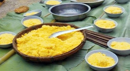 Mèn mén là món ăn chính trong bữa cơm cũng như các mâm cỗ. Ảnh: Đỗ Thảo