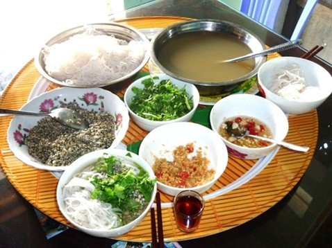 Bún hến Mai Xá dân dã mà ngon ảnh 3 Bún hến Mai Xá dân dã mà ngon ảnh 3