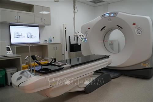 Máy gia tốc tuyến tính hiệu Elekta Infinity - máy xạ trị kỹ thuật số thế hệ mới nhất, tiên tiến nhất trên thế giới tại Trung tâm điều trị ung thư Hy vọng. Ảnh: Đinh Hằng – TTXVN