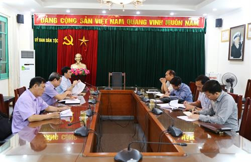 Đài Tiếng Nói Việt Nam và Ủy ban Dân tộc đã làm việc về việc cấp radio cho đồng bào dân tộc. Ảnh: ubdt.gov.vn Đài Tiếng Nói Việt Nam và Ủy ban Dân tộc đã làm việc về việc cấp radio cho đồng bào dân tộc. Ảnh: ubdt.gov.vn