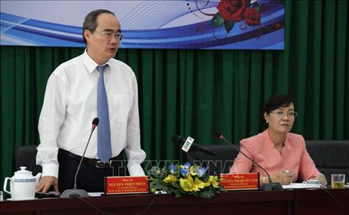 Đồng chí Nguyễn Thiện Nhân, Ủy viên Bộ Chính trị, Bí thư Thành ủy Thành phố Hồ Chí Minh phát biểu tại hội nghị. Ảnh: Xuân Dự - TTXVN