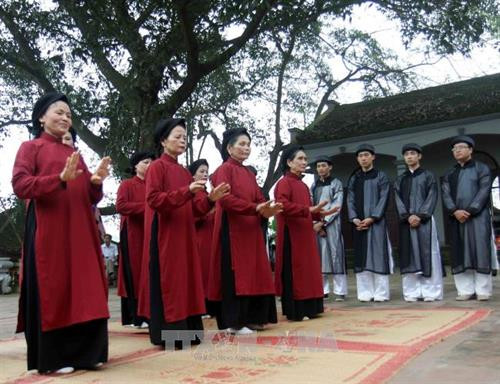 Biểu diễn Hát Xoan Phú Thọ. Ảnh: Thanh Tùng – TTXVN