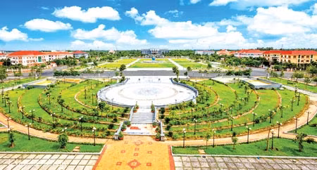Toàn cảnh Quảng trường Hòa Bình. Toàn cảnh Quảng trường Hòa Bình.
