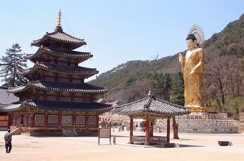 Một trong những ngôi chùa đẹp nhất ở Hàn Quốc.