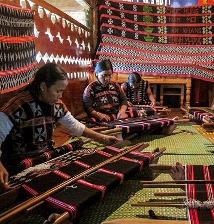 Nghề dệt Zèng đã được công nhận là Di sản văn hóa phi vật thể Quốc gia. Ảnh: daidoanket.vn Nghề dệt Zèng đã được công nhận là Di sản văn hóa phi vật thể Quốc gia. Ảnh: daidoanket.vn