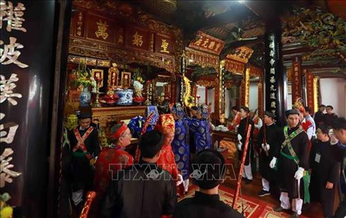 Nghi lễ tại đình Đại làng Triều Khúc. Ảnh: Hoàng Hùng - TTXVN Nghi lễ tại đình Đại làng Triều Khúc. Ảnh: Hoàng Hùng - TTXVN