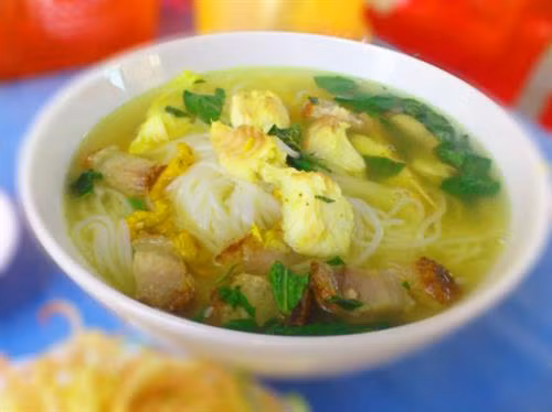 Bún cá Châu Đốc gần như giữ được trọn vẹn hương vị nguyên sơ của nó Bún cá Châu Đốc gần như giữ được trọn vẹn hương vị nguyên sơ của nó