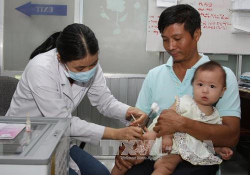 Hiệu quả miễn dịch của Quinvaxem tốt hơn vắc xin vô bào ảnh 1