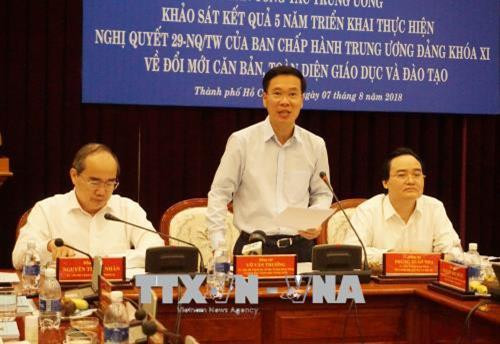 Đồng chí Võ Văn Thưởng, Ủy viên Bộ Chính trị, Bí thư Trung ương Đảng, Trưởng Ban Tuyên giáo Trung ương phát biểu tại buổi làm việc với lãnh đạo Thành ủy Thành phố Hồ Chí Minh. Ảnh: Thu Hoài - TTXVN