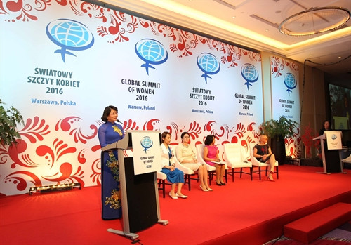 Phó Chủ tịch nước Đặng Thị Ngọc Thịnh phát biểu tại lễ bế mạc. Ảnh: Quang Hải – TTXVN Phó Chủ tịch nước Đặng Thị Ngọc Thịnh phát biểu tại lễ bế mạc. Ảnh: Quang Hải – TTXVN