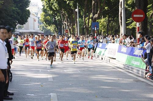 Giải chạy Báo Hànộimới mở rộng. Ảnh : hanoimoi.com.vn